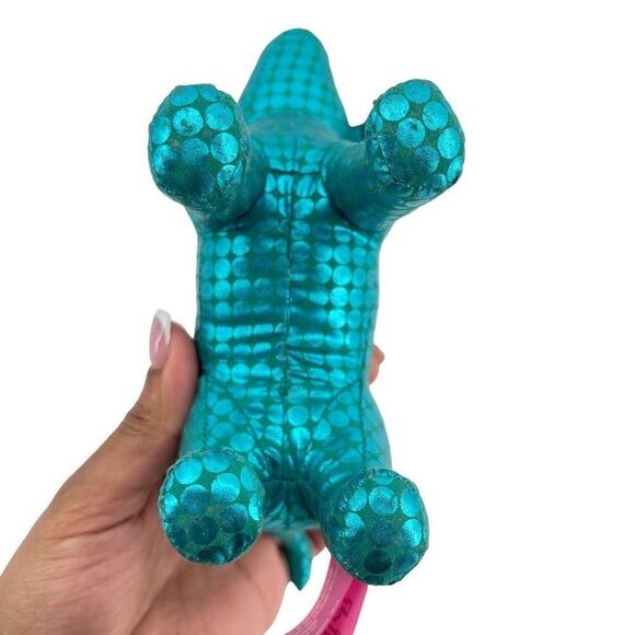 Victoria’s Secret PINK 2009 Metallic Blue “HEART” Small Plush Stuffed Dog Y2K - Picture 6 of 16